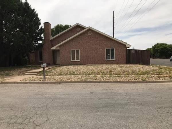 Primary Photo - 8202 Raleigh Ave