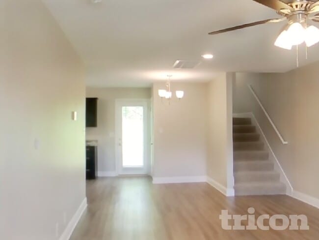 Building Photo - 633 Battery Ct