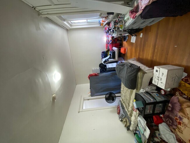 Foto del edificio - 1 Bedroom- No Broker Fee!