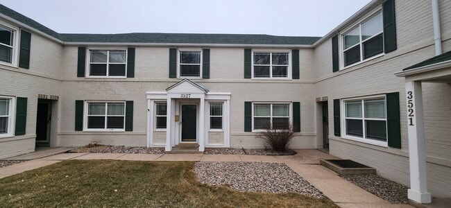 Building Photo - 3523 Hynds Blvd