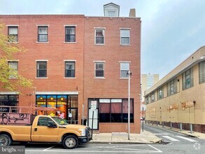 Building Photo - 224 N 13th St