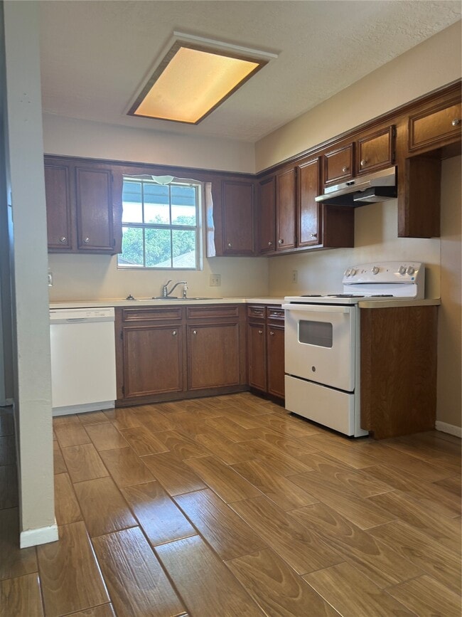 Foto del edificio - 1606 Hazelwood St