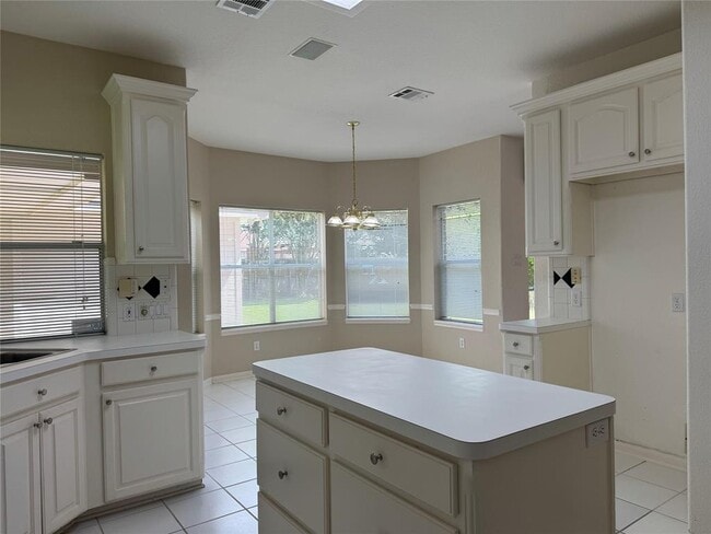 Building Photo - 17414 Fountainview Cir