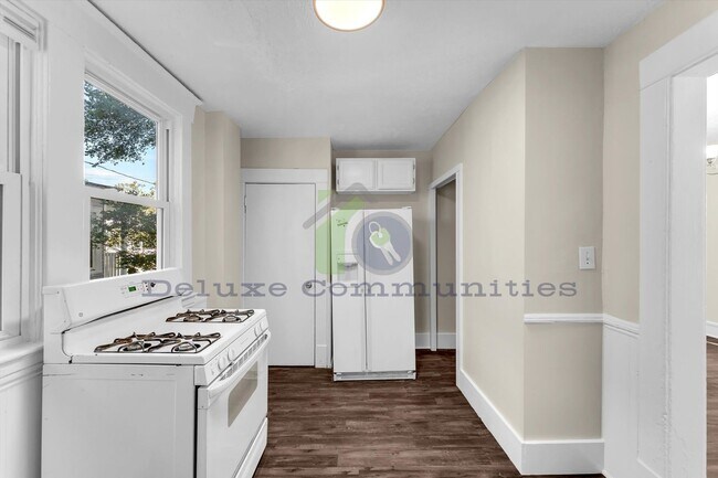Foto del edificio - 1050 Thomas St SE