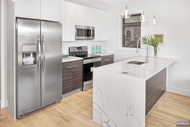 Foto principal - 7505 Park Ave