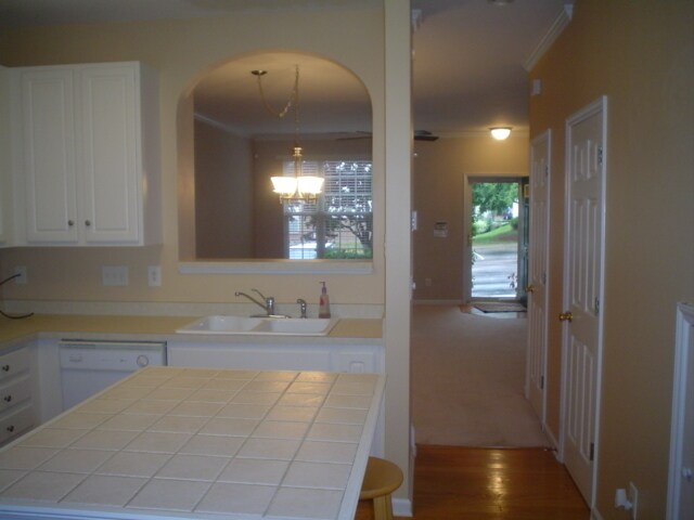 Building Photo - Convenient to Glenwood Ave! Neighborhood P...