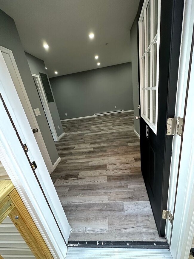 118 Sunbury St Unit 2, Minersville, PA 17954 Apartments in