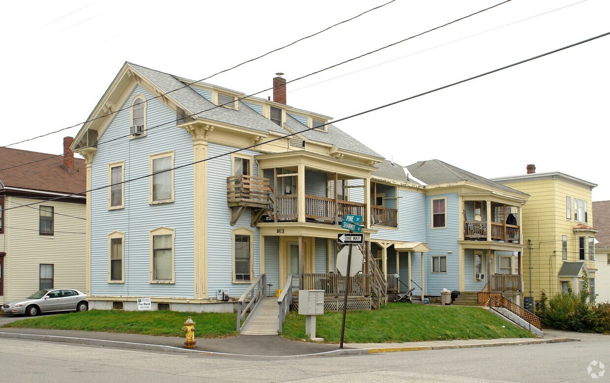 163 Pine St, Lewiston, ME 04240 Apartments in Lewiston, ME