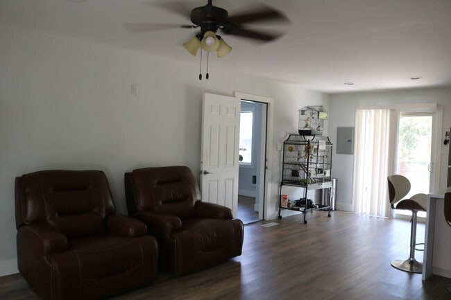 Building Photo - 22407 Strassburg Ave