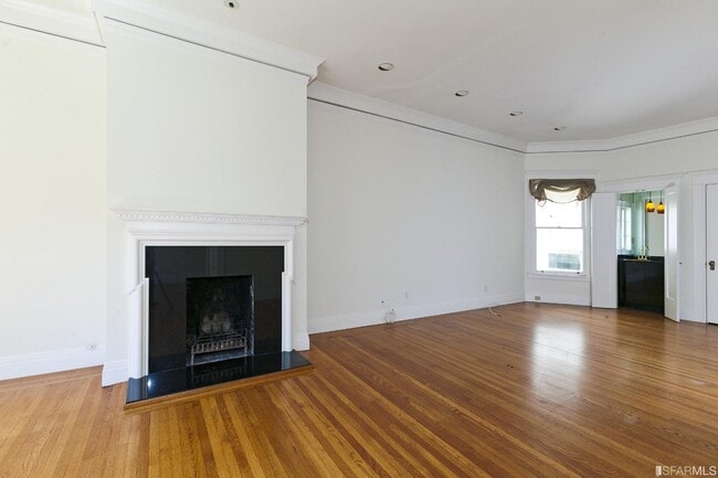 Building Photo - 2078 Green St