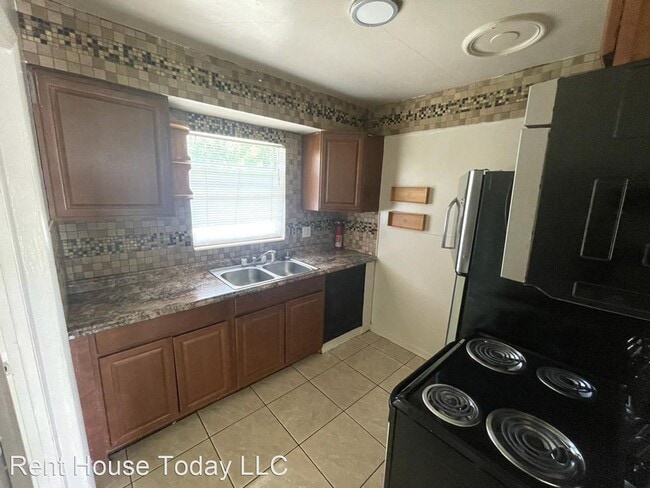 Building Photo - 4 br, 2 bath House - 202 6th Jpv Street