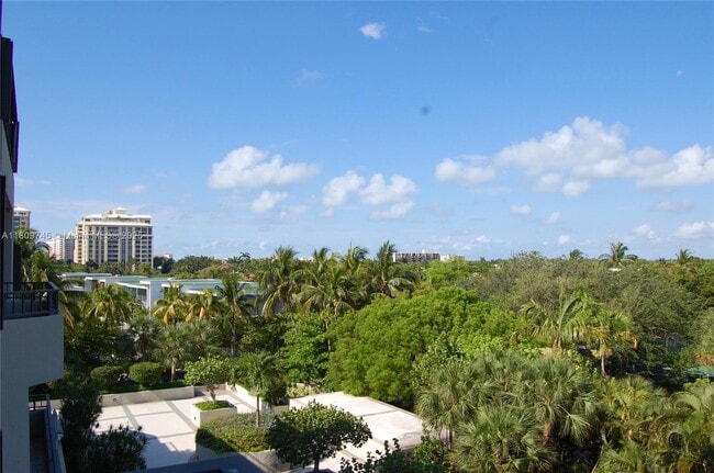 Building Photo - 201 Crandon Blvd