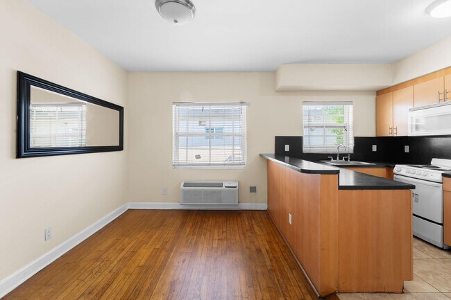 Foto del edificio - 1241 13th St