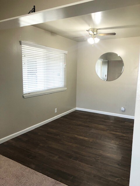 Foto del edificio - 3452 Redwood Ct