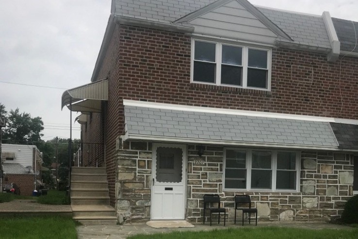 Second Floor Duplex - 2207 Benson St