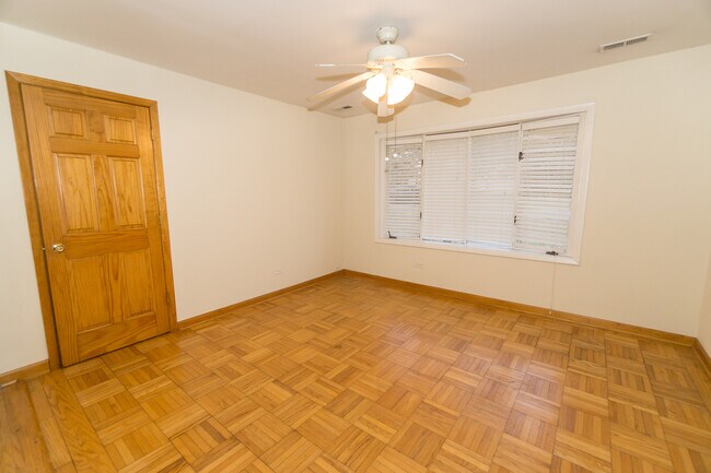 Foto del edificio - 4N036 S Wood Dale Rd