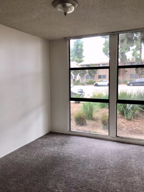 Primary Photo - 2670 Mission Village Dr