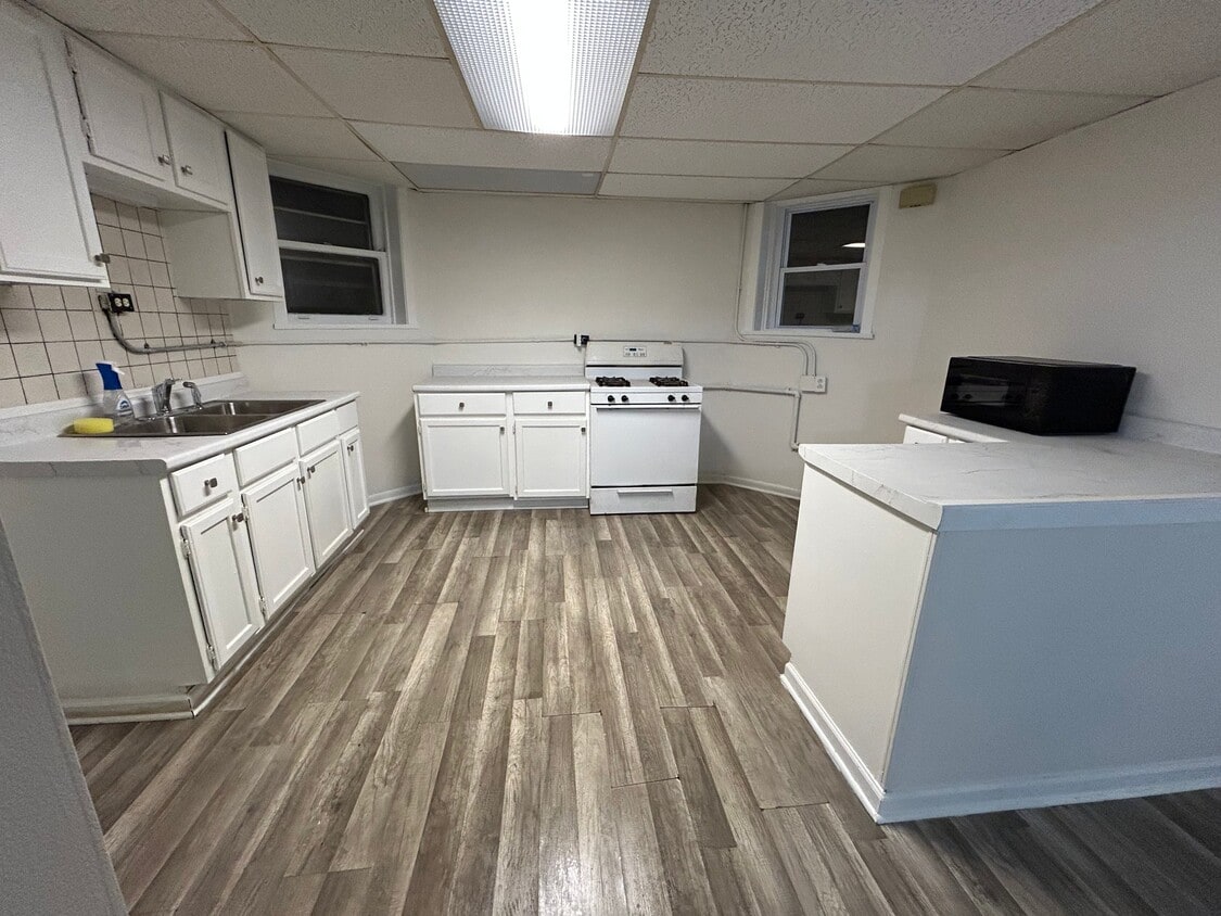 Photo - 5710 N Rockwell St (Chicago, IL)
