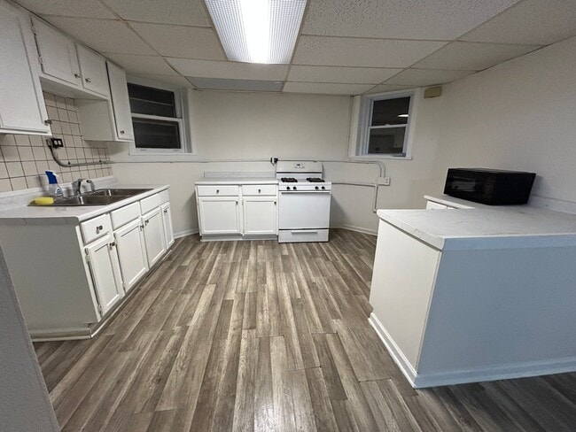 Photo - 5710 N Rockwell St (Chicago, IL) Apartment