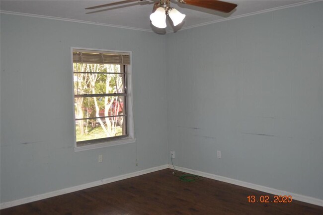 Building Photo - 608 N Plantation Dr