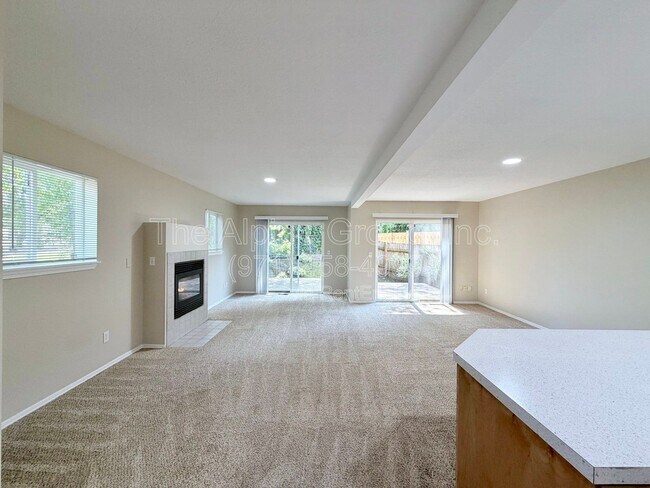 Foto del edificio - 3986 SW Pinewood Way