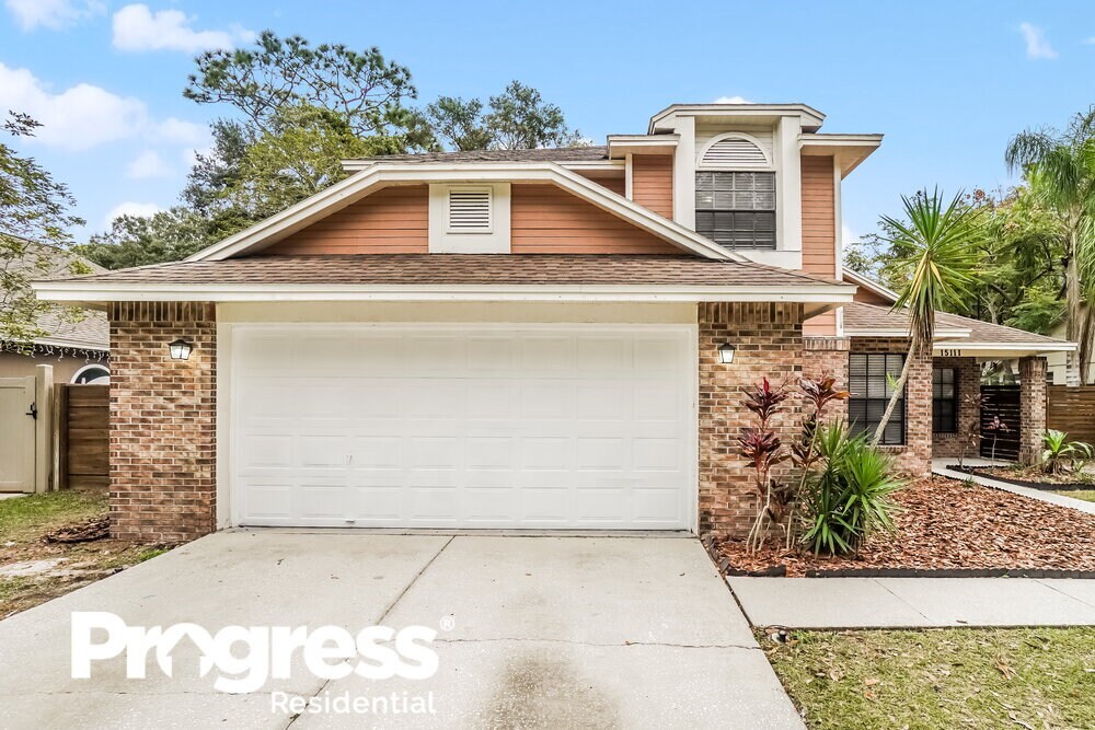 Foto principal - 15111 Craggy Cliff St