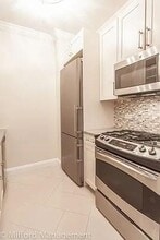 Building Photo - 99 Battery Pl