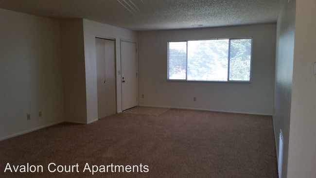 Building Photo - 801 N Tweedt St