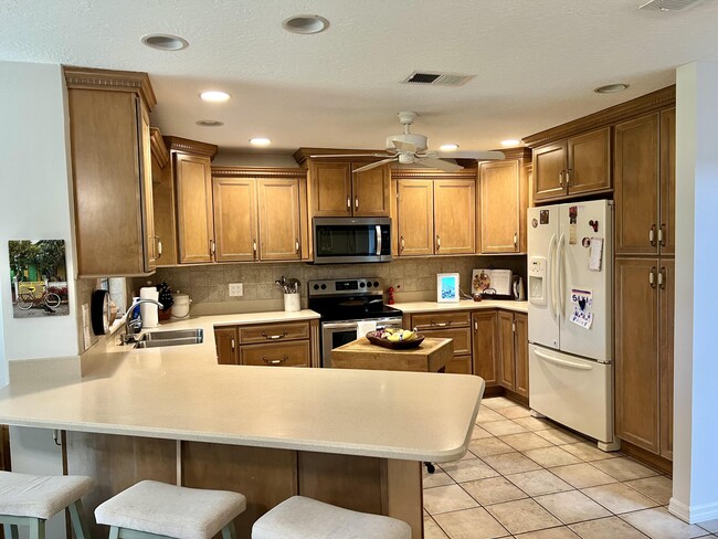 Foto del edificio - 410 Rio Casa Dr S