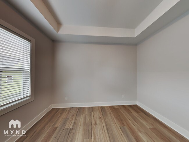 Building Photo - 155 Color Cir