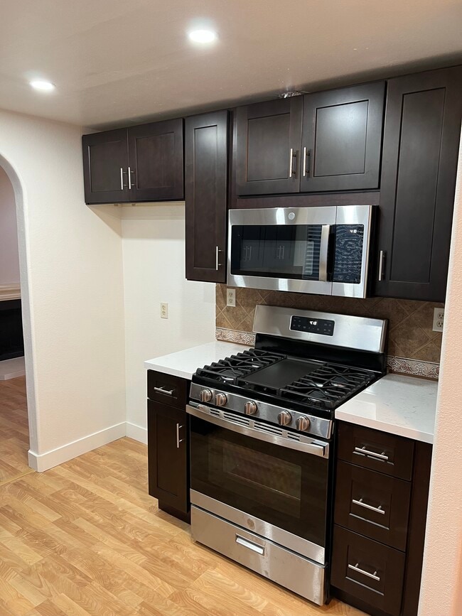 Building Photo - 14300 Terra Bella St