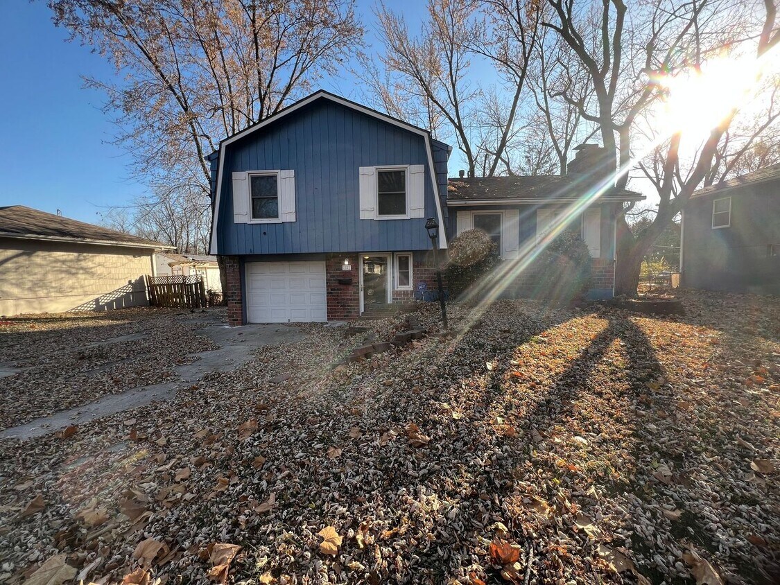 Primary Photo - 3-Bedroom Home With Finished Basement and ...