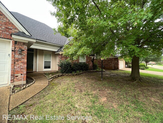 Building Photo - 3 br, 2 bath House - 9077 Campfire Lane