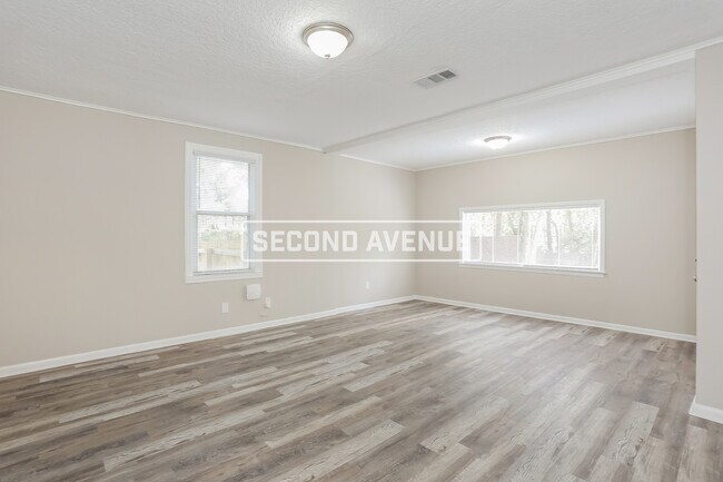 Building Photo - 445 W 65th ST