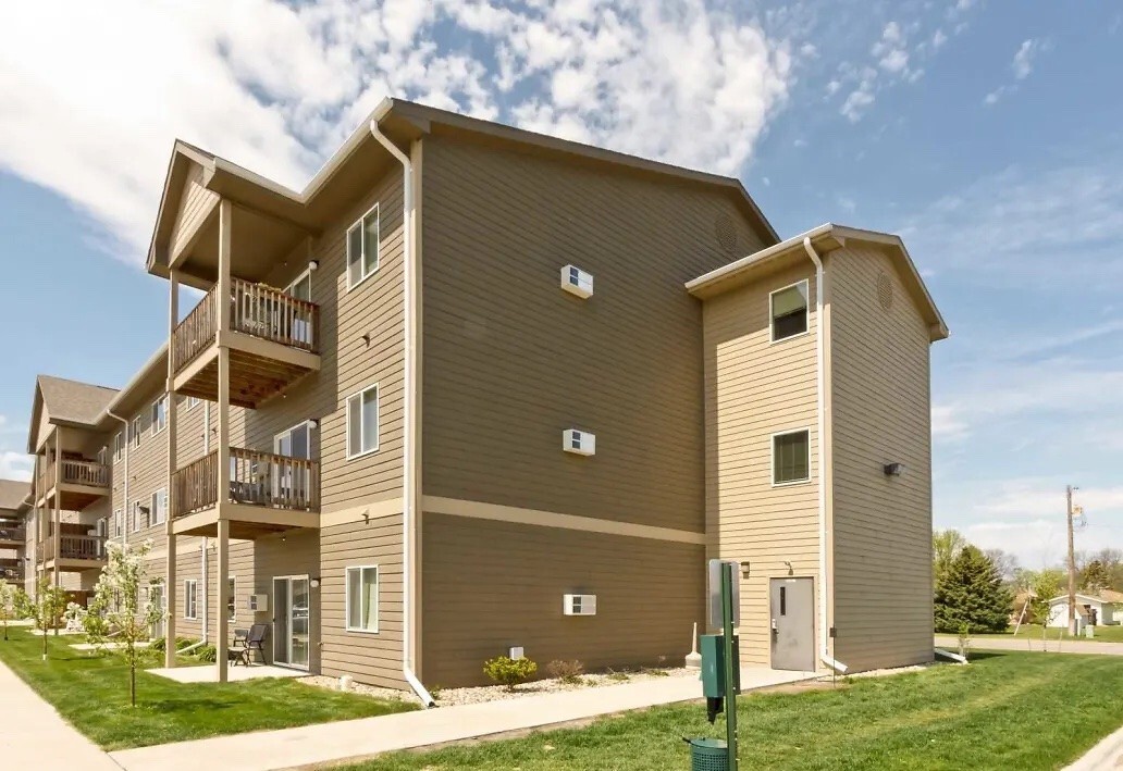 Building Photo - Prairie Springs Apartments