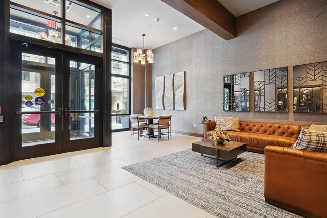 Building Photo - 18 Artisan Dr