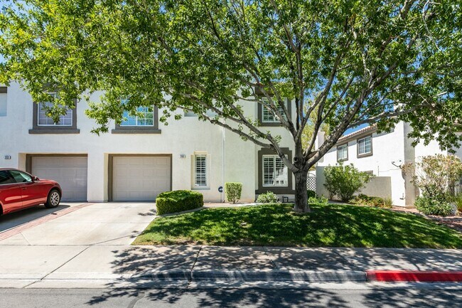 Foto del edificio - 3 Bedroom 2.5 Bathroom Townhouse in Henderson.