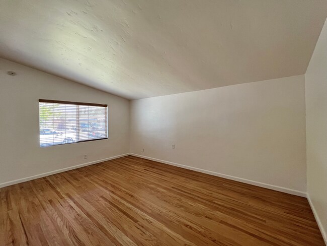 Foto del edificio - Charming Three Bedroom South Napa Home