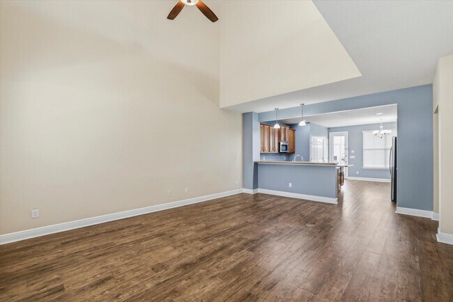 Foto del edificio - 3105 Mist Flower Rd