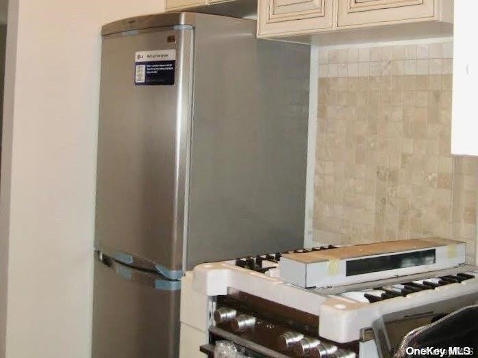 Foto principal - 211 W 88th St