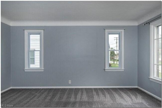 Building Photo - 1413 Mayfield Ridge Rd