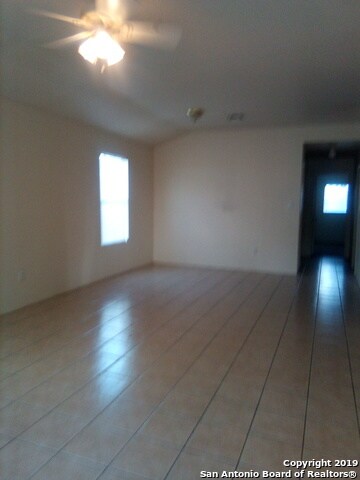 Foto del edificio - 11222 Center Point Rd