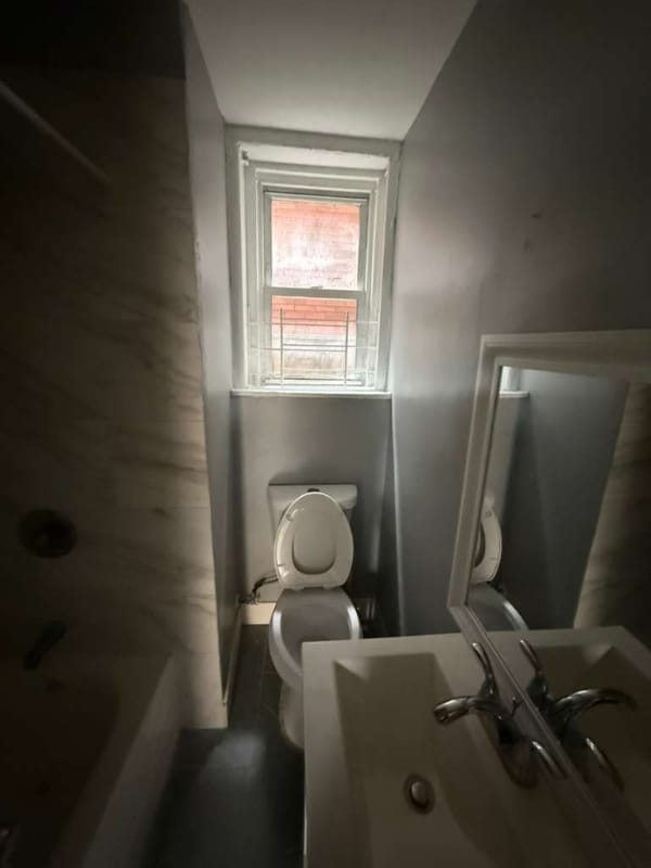 Foto del edificio - 300 Watchung Ave