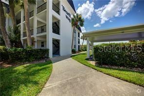 Building Photo - 5600 Beach Way Dr