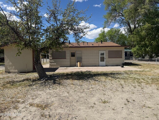 Foto del edificio - 1370 Dartmouth Ave