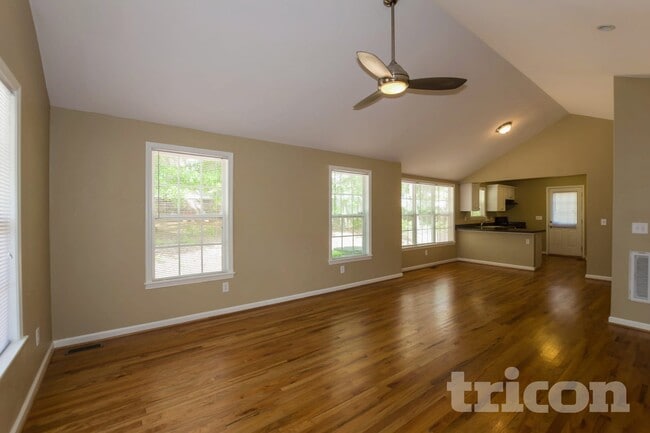 Foto del edificio - 125 St Andrews Pl Dr