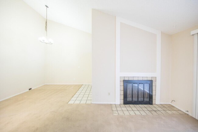 Building Photo - 3819 Seven Trees Blvd