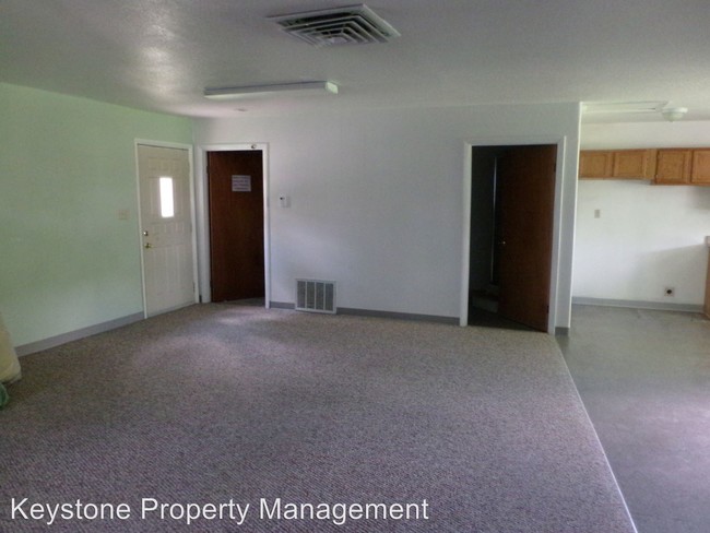 Building Photo - 1 br, 1 bath House - 23521 Hillside Road #2