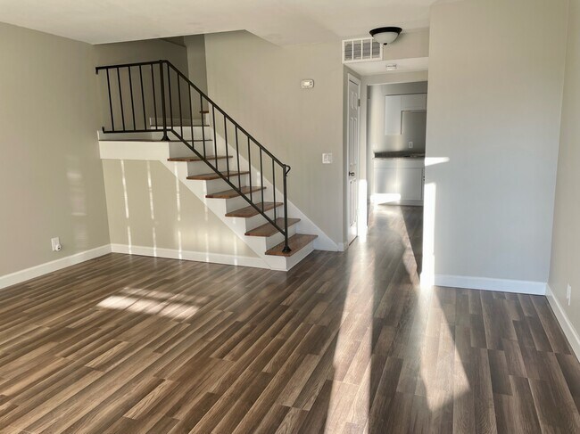 Foto del edificio - 3122 Brickdale Ln