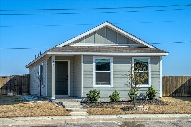 Foto del edificio - 6611 Coulter Dr
